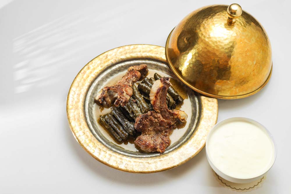 ورق عنب مع شرحات لحمة